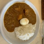 Karehausu Chirichiri - オーダー、チキンカレー×ゆで卵