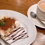 Cafe&Bar UMIラボ 千葉駅前店 - 