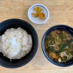 Maruha Shokudou Ryokan - ご飯・味噌汁・お新香