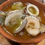 ビストロISOMARU 町田店 - ムール貝アヒージョ