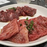 Yakiniku Motsunabe Ichiya - 