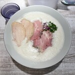 ラーメン家 あかぎ - 鶏白湯しお