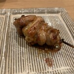やきとり 鳥はし - 喉元のお肉（さえずりなどいろいろまとめて串に刺してあります）