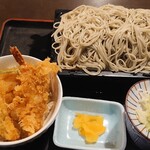 Sakedokoro Hegisoba Echigo - へぎそばとミニ天丼セット(そば大盛)　1,000＋150円