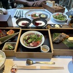 別邸 仙寿庵 - 朝食は、15分刻みで予約でき、洋食と和食から選べるのがよいです。アレルギー対応をしてましたが、NGの明太子が入ってました。事前に伝えてあったのに、現場に伝わってなかったことは残念でした。