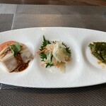 中国料理 「望海楼」 - 前菜3種
            　　蒸し鶏の冷製 ピリ辛黒酢ソース⭐️
            　　インゲンの煎り付け⭐️　
            　　クラゲと大根の葱和え