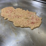 はとやお好み焼店 - 桜エビもんじゃ。昔はレギュラーメニューだったけど、いま、期間限定みたい。