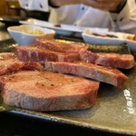 焼肉 食肉卸し直営店 塩梅アンバイ - 