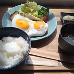 定食と喫茶 ナオミ - 料理写真: