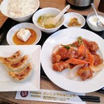 にぃしょうわぁしょう - 酢豚定食 ¥880＋餃子(土日限定食べログクーポン)