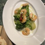 カフェ・ミケランジェロ - 小エビとブロッコリーのガーリックオイルマリネ