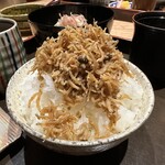 日本料理 徳専 - 白米にちりめん山椒ぶっかけ