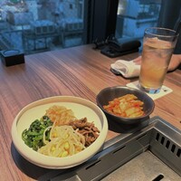 焼肉うしごろ 新宿三丁目店 - 