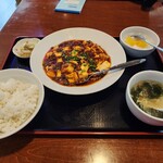 魯園菜館 - 麻婆豆腐定食　770円
