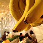 パプリカ食堂 Vegan - スムージーに使用するオーガニックバナナ。
