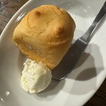 CONA - お通しのパン