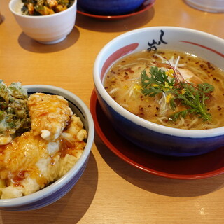 口コミ一覧 : 大阪塩系ラーメン しおや - 愛甲石田/ラーメン 口コミ一覧 : 大阪塩系ラーメン しおや - 愛甲石田/ラーメン