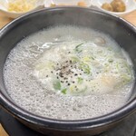 ソウル - ソルロンタン定食 1300円