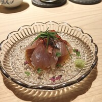 鮨 由う - 
