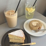 エヌ コーヒーアンドベイク - 自家製チャイ(Ice)』
            『ヴィクトリアケーキ』『自家製レモンスカッシュ』『コーヒーロールケーキ』