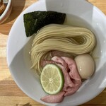 Ichiban Dashi Ramen Shin Sen - 特製昆布水つけ麺（黒）