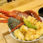かねかつ食堂 - 伊勢海老と鮑の天丼