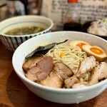 Mendokoro Bigiya - 特製醤油つけ麺