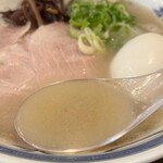 むかん 初台 - 豚骨ラーメン替え玉付き・味玉TP