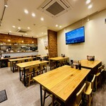 かねかつ食堂 - 店内