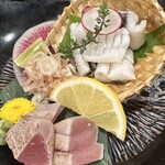 あなご屋銀座ひらい - あなご湯引き刺しは鮪のたたきも付いていた
