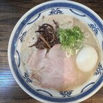 むかん 初台 - 豚骨ラーメン替え玉付き・味玉TP