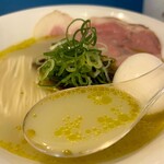 むかん 初台 - ど定番:牡蠣塩ラーメン・味玉TP