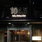 Cafe,Dining&Bar 104.5 - 