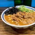むかん 初台 - もつ煮味噌ラーメン