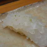 鮨おおしお  - ヤリイカ　これも熟成されてネットリ、旨み抜群