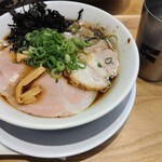 ダシと麺 くじら - 