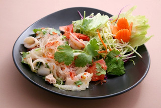 Asian Kitchen Sapana - 辛さがおいしい春雨サラダ～ヤム・ウン・セン～