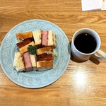 Perikan Kafe - ハムカツサンド+ホットコーヒー