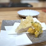 Sushi To Amakusadaiou Amane - ◆天草大王の「ささみ」と「コーンとアオサのかき揚げ」・・ささみの天ぷら、絶品。 こちらの天ぷらはいつも衣がカラッと揚がり、美味しいですね。^^