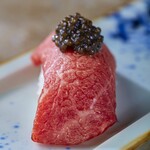 Toukyou Yakiniku Ittouya - 松阪炙り握り/Matsusaka beef seared sushi with caviar