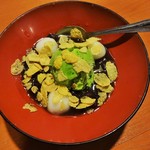 ニパチ - 抹茶白玉ぜんざい。夏でも冬でも、いつも〆のデザートで頂いています。