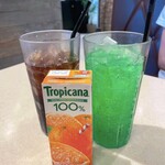 J.S. BURGERS CAFE - コーラ、メロンソーダ、オレンジジュース(キッズセットドリンク)