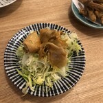 Taishuu sushi sakaba jinbee tarou - ザーサイキャベツ、もっと違う物かと思った…