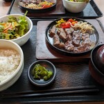 美味しいお肉の店 やまの - 