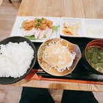 Hakata Gyouza Sakaba Shironagasukujira - 水晶鶏定食_¥950