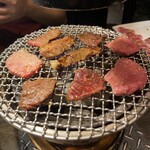 炭火焼ホルモン　ぐう - 