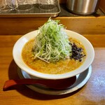 さんくるげ - たんたん麺 900円  ネギ 200円  焦がしネギ 50円