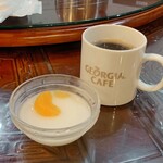 山海楼 - 杏仁豆腐、コーヒー