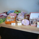 パティスリー メゾン・ナカ - 洋菓子の詰め合わせものも