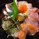 からコロ亭 - 海鮮丼　￥５８０